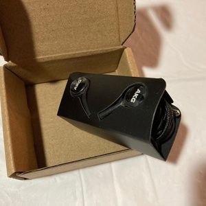 AR Ear Bud Head Phones -Corded